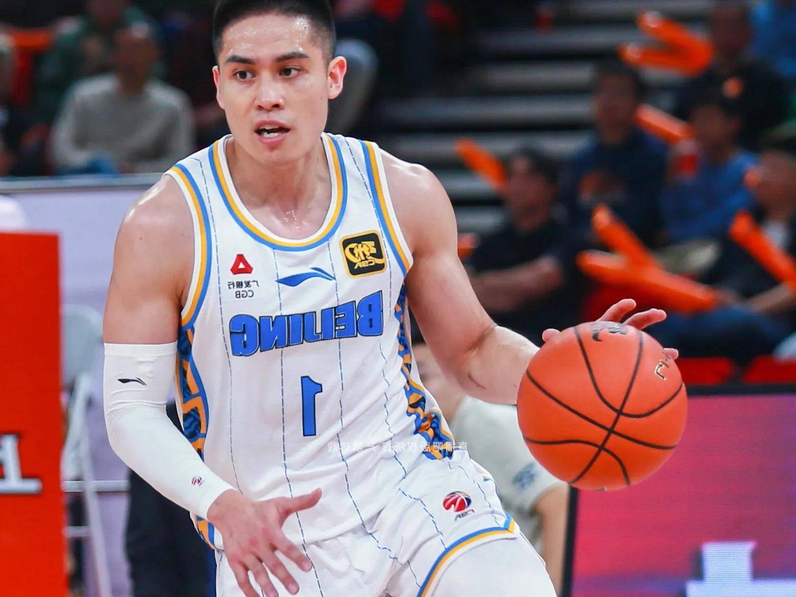 赛后体能课后，深圳男篮篮板制胜备战意大利杯，目标明确，训练强度明显提升(全运会u22男篮篮板王)-体育平台